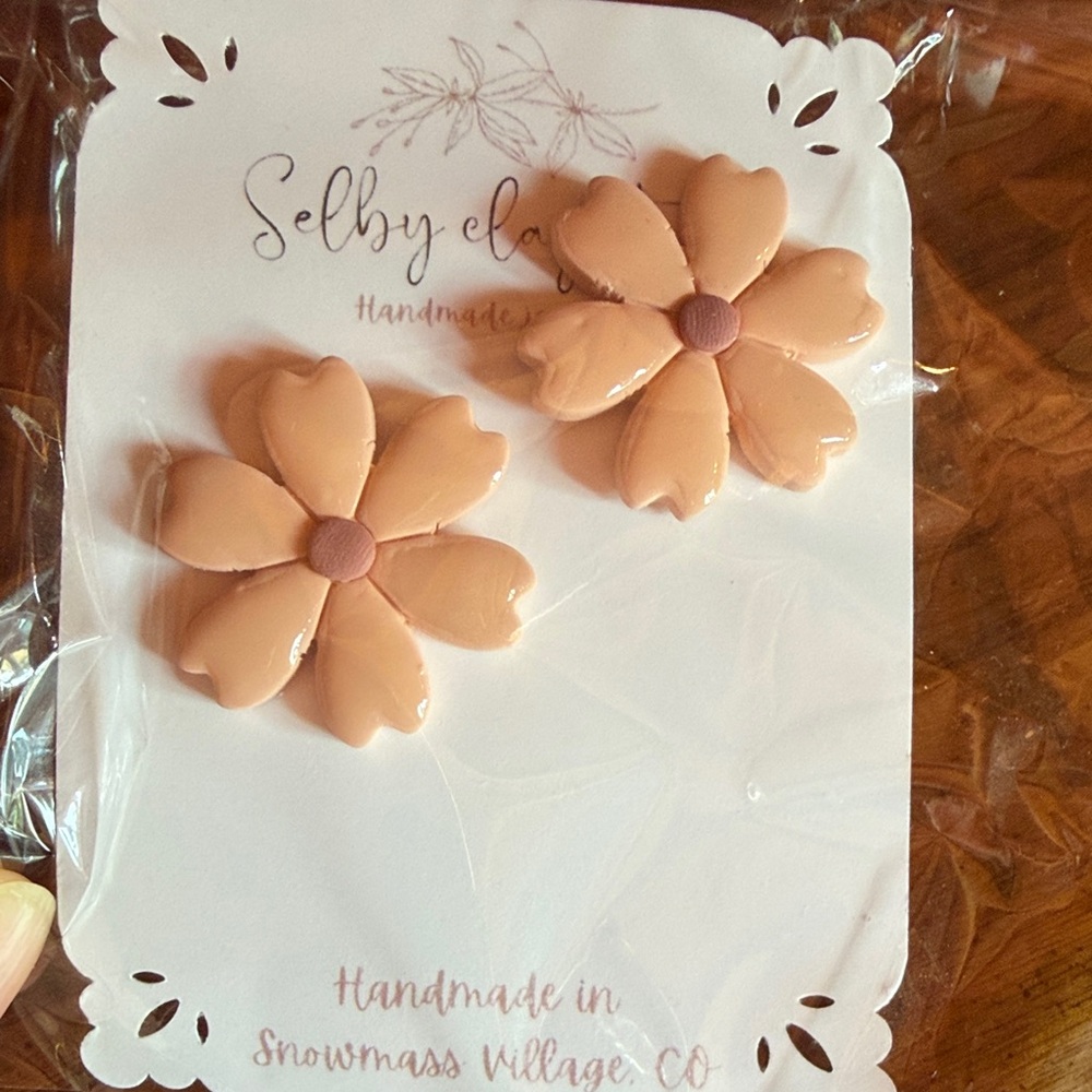 Handmade clay Flower Earrings -